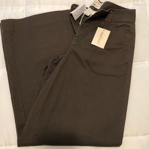 New London Jeans Olive Pants- Size 6 with tags.